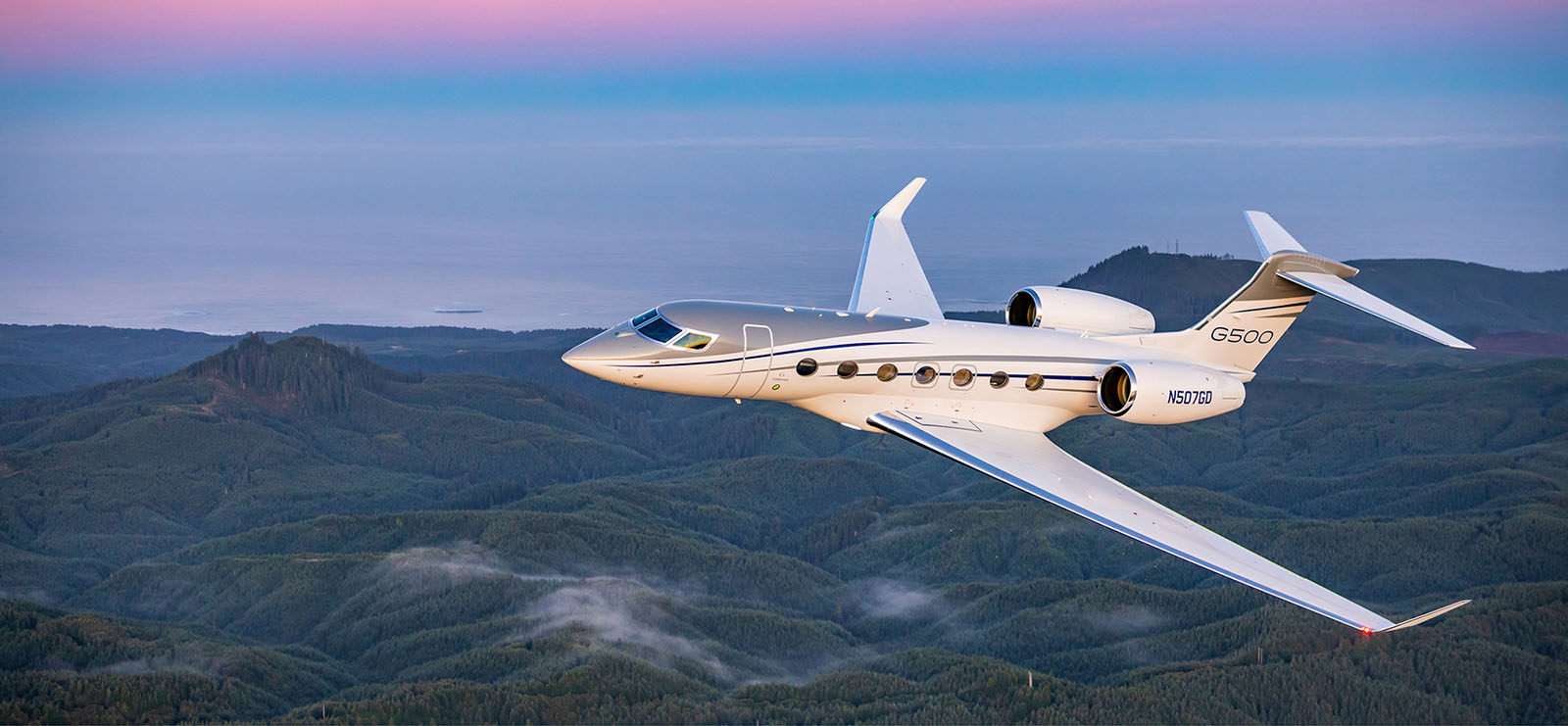 Gulfstream G500 em voo, imagem usada para ilustrar a entrada do primeiro exemplar com registro canadense