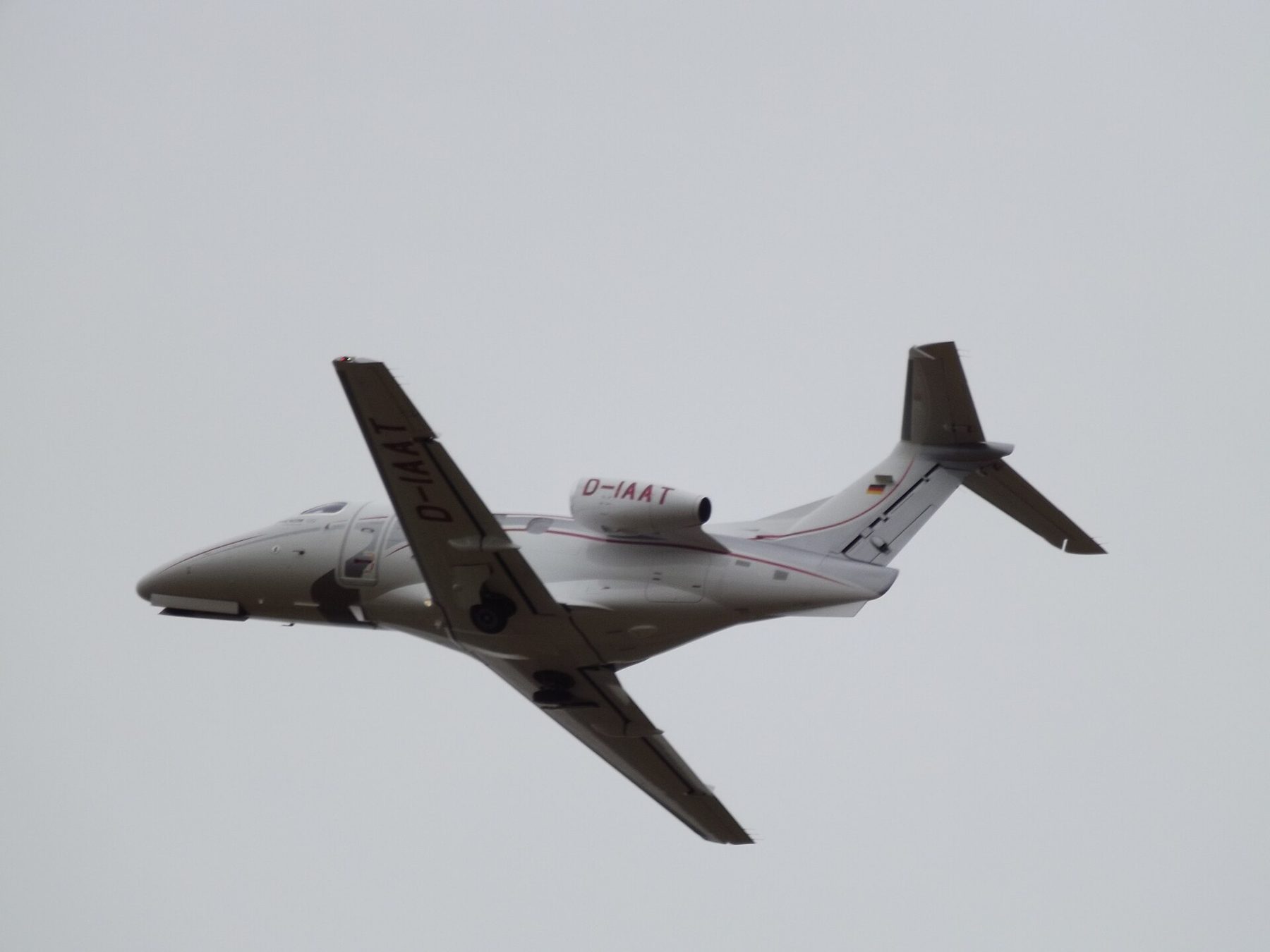 Embraer Phenom 100 — foto (CC BY-SA 2.0)