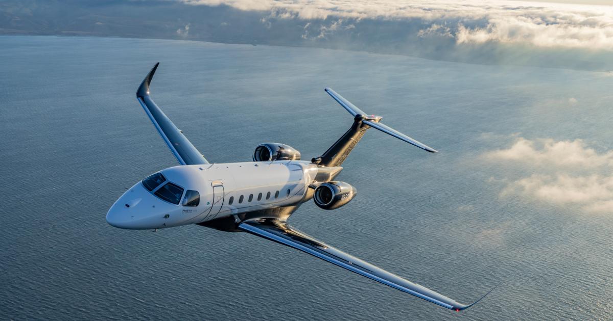 Jato executivo Embraer Praetor 600 em solo, modelo que teve produção triplicada no segundo trimestre de 2026