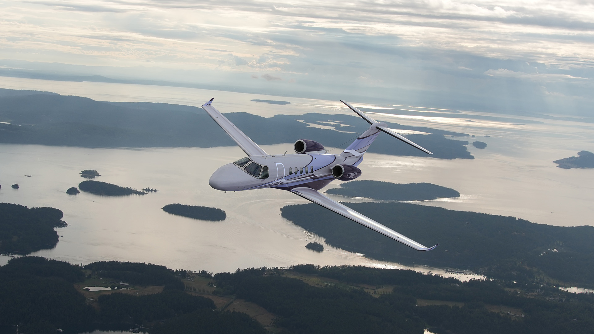 Cessna Citation CJ4 em solo, jato leve que atingiu a marca de 500 unidades produzidas desde 2010